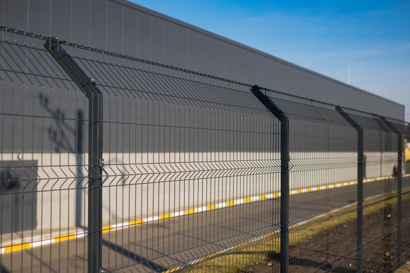 Steel Fence Construction in Pearland, TX